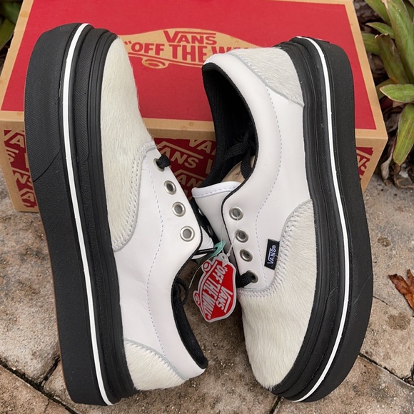 VANS COMFYCUSH E FURY PLATFORMS WMNS - Picture 3 of 16